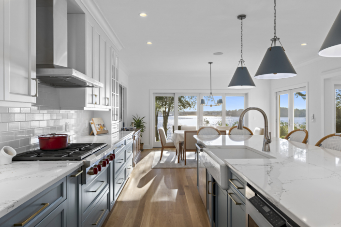 2561 River Road (40)