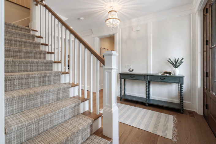 AUGUST 2024 – Foyer 1B